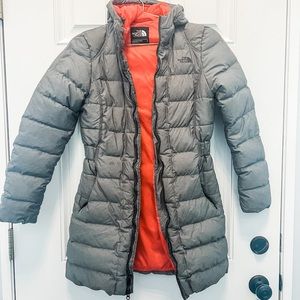 Women’s North Face Grey Puffer Parka - Size Small